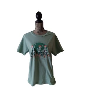 Celebrate It Cowboy Skeltons women's light green short-sleeve t-shirt size L
